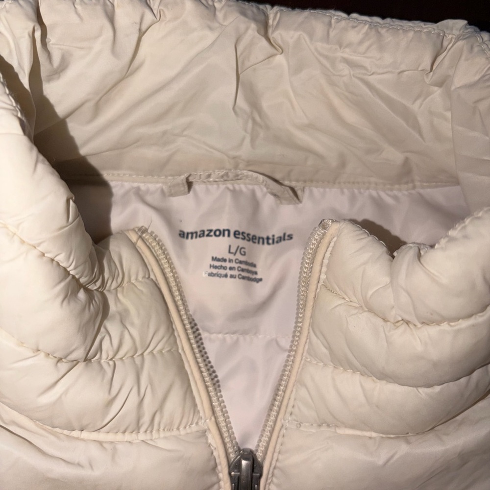 Amazon essentials cream puffer jacket zip warm co… - image 4